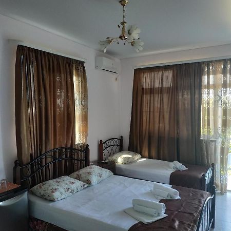 Guest House U Antoniny Gagry Exterior photo