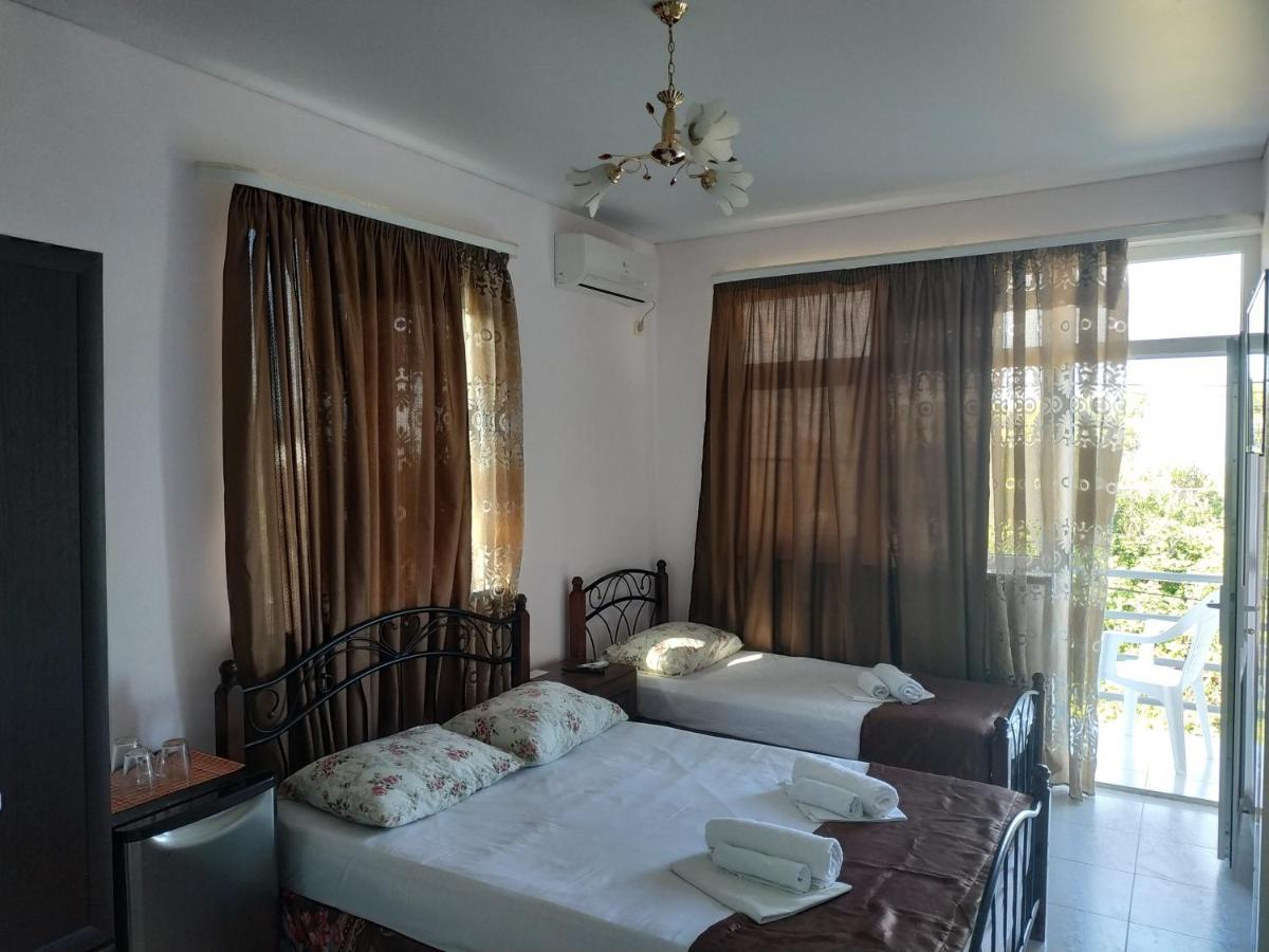 Guest House U Antoniny Gagry Exterior photo